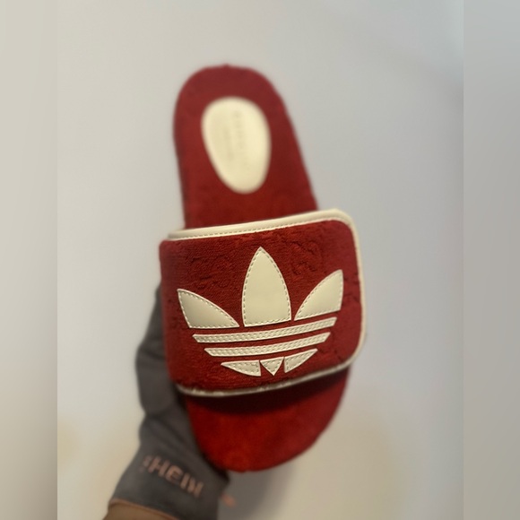 AUTHENTIC GUCCI x ADIDAS SLIDE - Picture 5 of 10